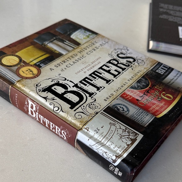 Set of Three Beverage Guide Books - Picture 5 of 10